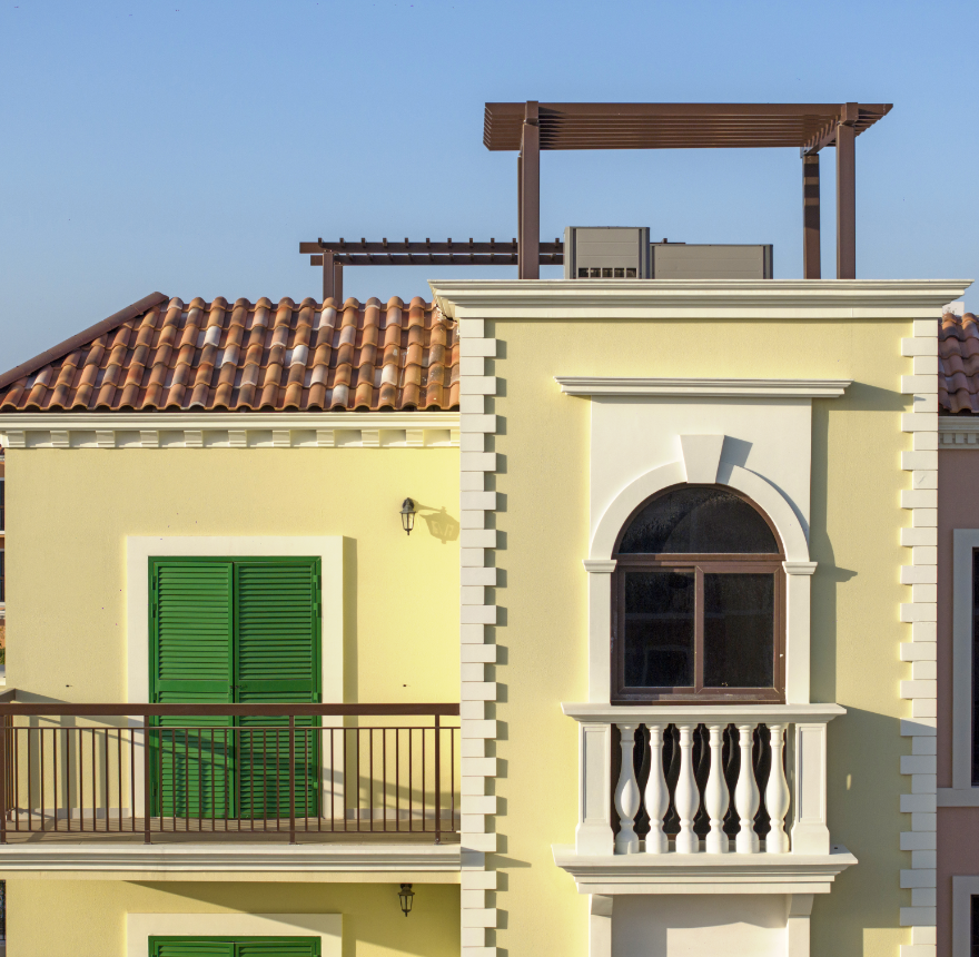 Sur La Mer — interior view